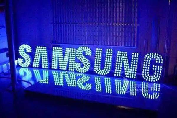 led外露發(fā)光字