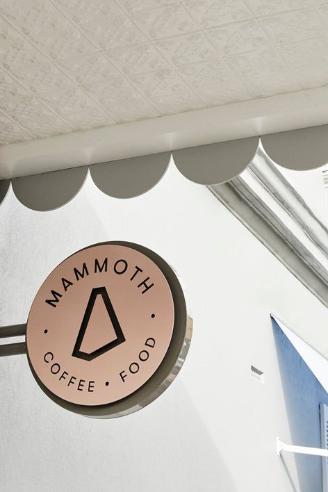 作為線下超級入口，商店廣告牌重大性凸顯25