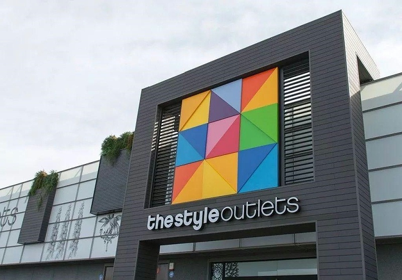 最“靚”的門楣廣告牌，發(fā)現(xiàn)第一款就愛了27