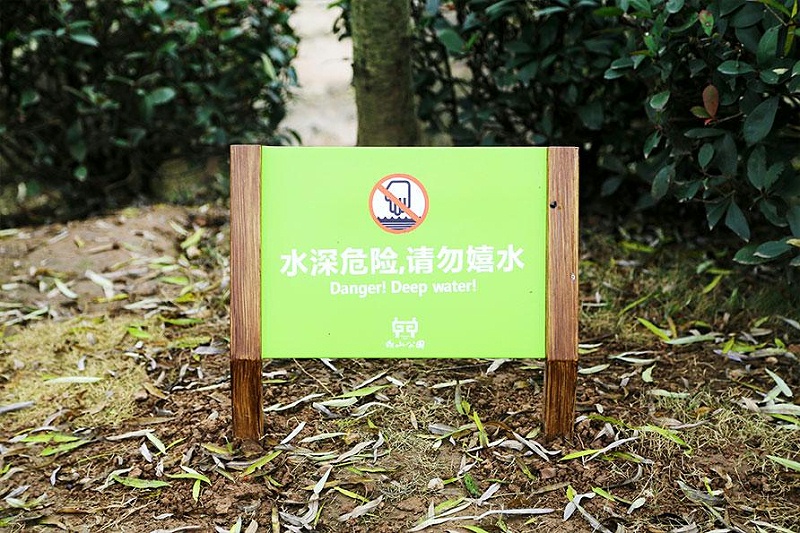 “無聲導(dǎo)游”旅游景區(qū)標(biāo)志牌，讓你的旅途更添色彩3